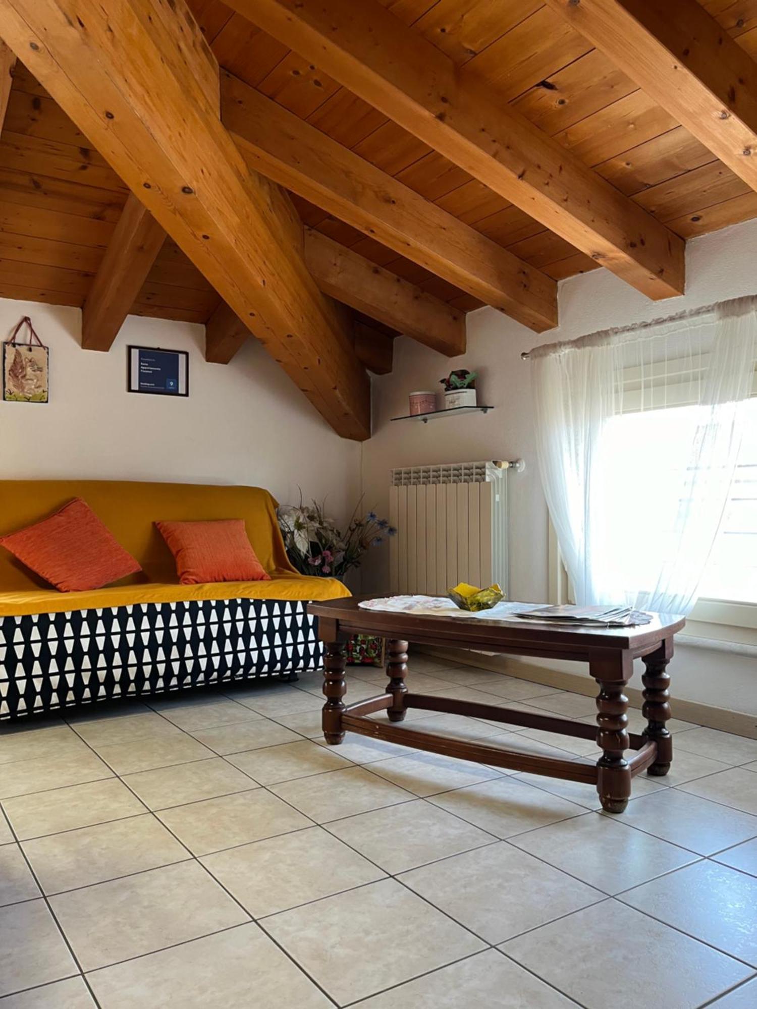 Anna Appartamento Vacanze Monticelli Brusati Exterior foto
