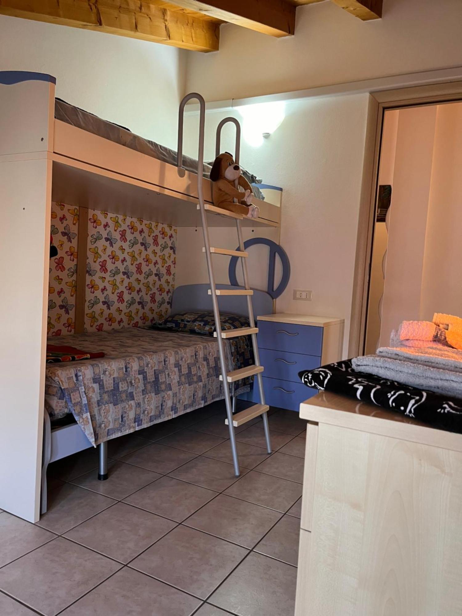 Anna Appartamento Vacanze Monticelli Brusati Exterior foto